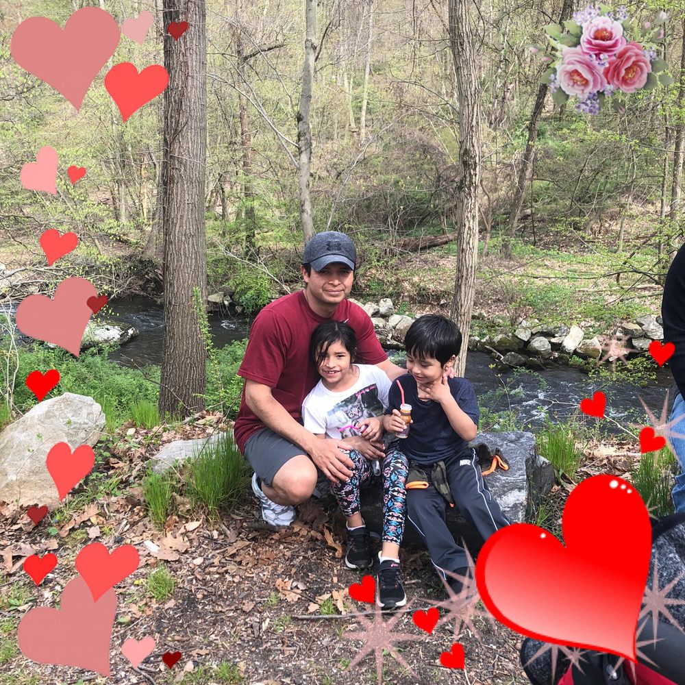 Meet your Posher, Gloria